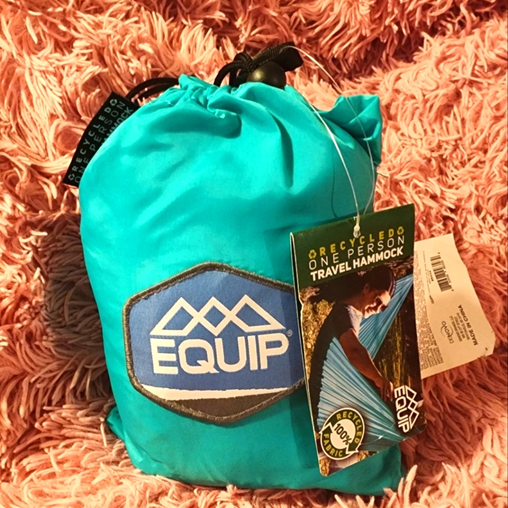 Equip 1 person hammock